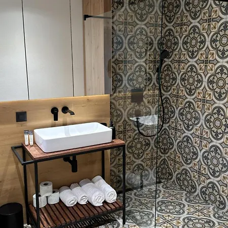 Bradutul De La Munte Holiday home *